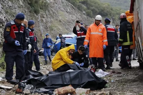 Son dakika haber! 3 sporcunun öldüğü kazada sürücüye 7.5 yıl hapis