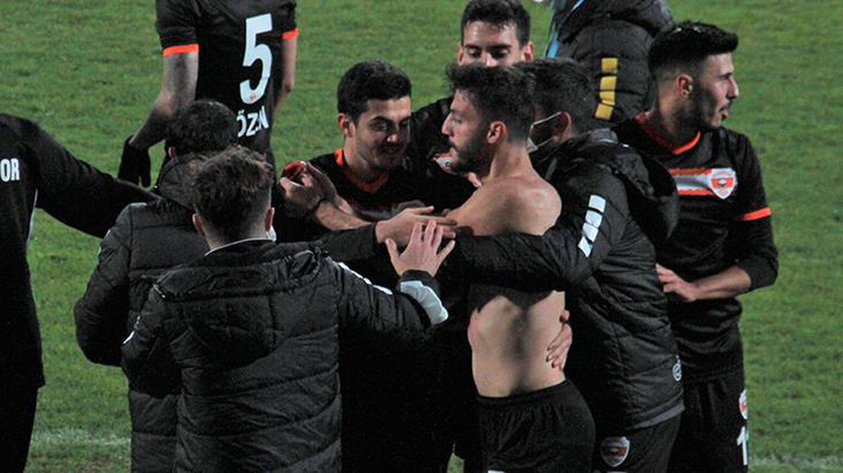 Adanaspor, Ankaraspor'un 'koronavirüslü futbolcu oynattı' iddialarını yalanladı