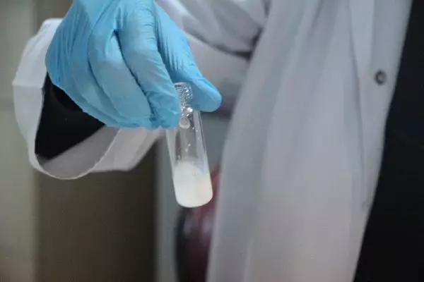 Anne sütüne karışan tarım ilaçlarının lösemiyle bağlantısı araştırılıyor Anne sütüne karışan tarım ilaçlarının lösemiyle bağlantısı araştırılıyor
