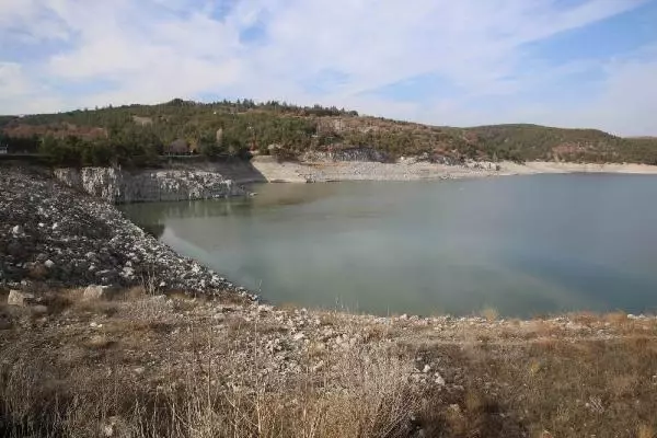 Başkent'te barajlar alarm seviyesinde Başkent'te barajlar alarm seviyesinde