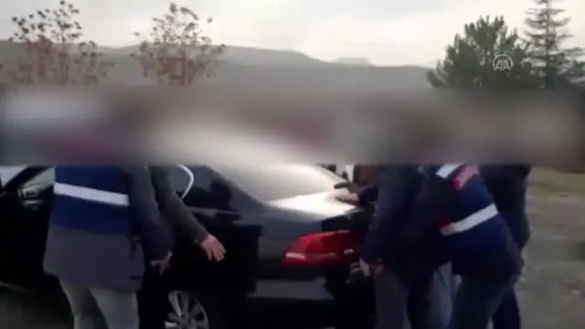 Başkentte Osmanlı dönemine ait olduğu değerlendirilen 900 sikke ele geçirildi Başkentte Osmanlı dönemine ait olduğu değerlendirilen 900 sikke ele geçirildi