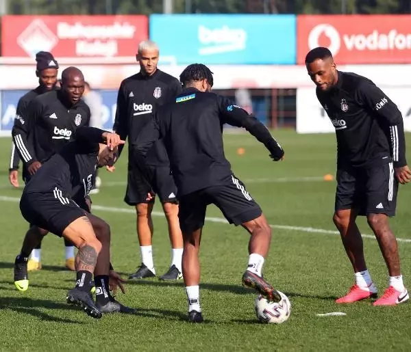 Beşiktaş'ta Hatayspor maçı hazırlıkları devam ediyor ...