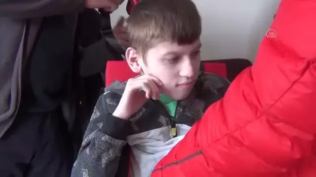 Beypazarı Kent Konseyinden engelli çocuğu tekerlekli sandalye Beypazarı Kent Konseyinden engelli çocuğu tekerlekli sandalye