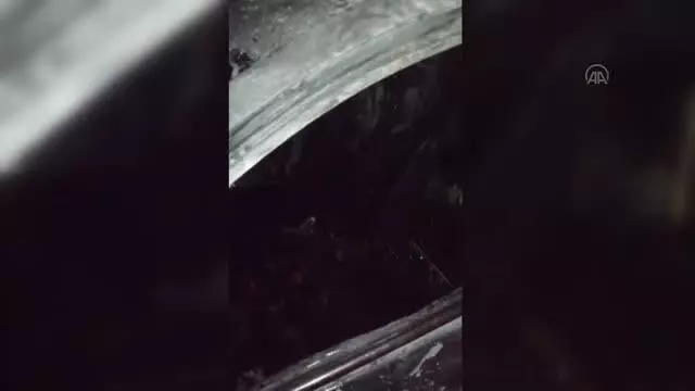 Son dakika haberi | Bir kişinin tüfekle vurulduktan sonra iki aracının da yakıldığı iddia edildi Son dakika haberi | Bir kişinin tüfekle vurulduktan sonra iki aracının da yakıldığı iddia edildi