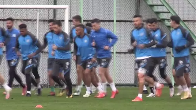 Çaykur Rizespor Teknik Direktörü Tomas: 'Denizlispor maçını kazanarak üst sıralara çıkmak istiyoruz' Çaykur Rizespor Teknik Direktörü Tomas: 'Denizlispor maçını kazanarak üst sıralara çıkmak istiyoruz'