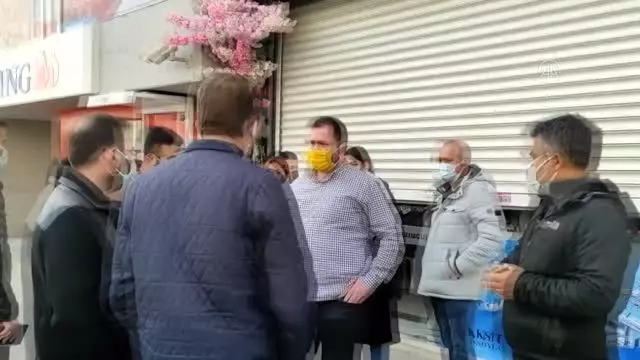 Çekmeköy'de kuyumcu soygunu Çekmeköy'de kuyumcu soygunu