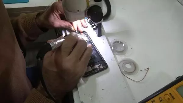 Cepteki tehlike 'telefon' Cepteki tehlike 'telefon'