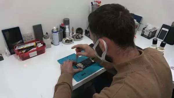 Cepteki tehlike 'telefon' Cepteki tehlike 'telefon'