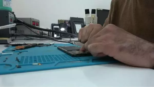 Cepteki tehlike 'telefon' Cepteki tehlike 'telefon'