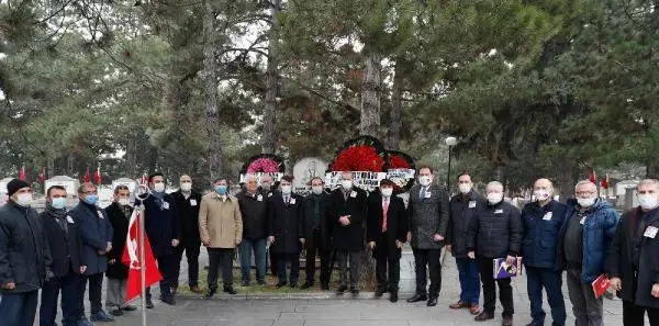 Efsane güreşçi Yaşar Doğu kabri başında anıldı Efsane güreşçi Yaşar Doğu kabri başında anıldı