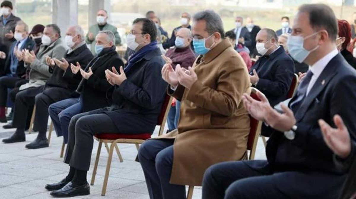 Ekrem İmamoğlu, Beylikdüzü'nde cami açılışı yaptı: Siyaset bu kapıdan içeri giremez