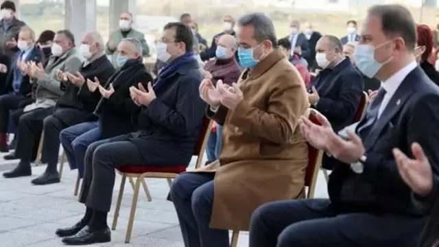 Ekrem İmamoğlu, Beylikdüzü'nde cami açılışı yaptı: Siyaset bu kapıdan içeri giremez Ekrem İmamoğlu, Beylikdüzü'nde cami açılışı yaptı: Siyaset bu kapıdan içeri giremez