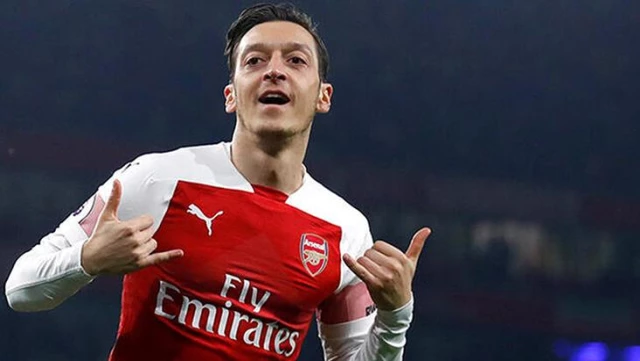 Mesut Özil, who is on the agenda of F. Garden, went to London to meet with his manager
