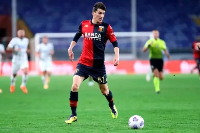 Genoa'da forma giyen Özbek golcü Şomurodov Juventus'un hedefinde Genoa'da forma giyen Özbek golcü Şomurodov Juventus'un hedefinde