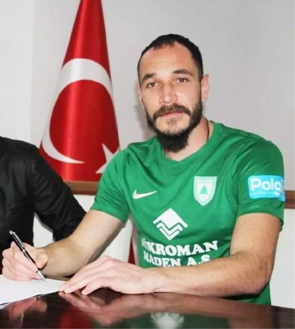 Muğlaspor golcü aldı