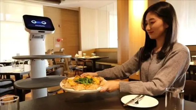 Pandeminin En Karlı Çıkanları: Robotlar Pandeminin En Karlı Çıkanları: Robotlar