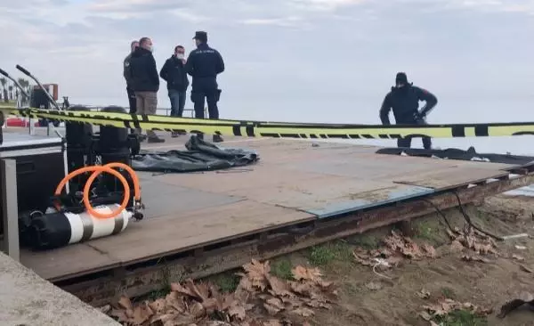 Sandalla açıldığı denizde kaybolan genci arama çalışmaları 3'üncü gününde Sandalla açıldığı denizde kaybolan genci arama çalışmaları 3'üncü gününde