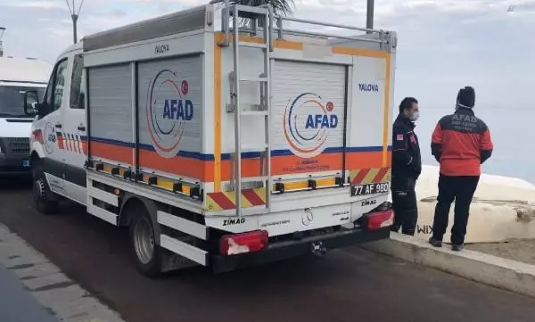 Sandalla açıldığı denizde kaybolan genci arama çalışmaları 3'üncü gününde Sandalla açıldığı denizde kaybolan genci arama çalışmaları 3'üncü gününde