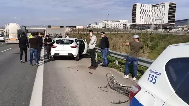 Zincirleme trafik kazası ulaşımı aksattı Zincirleme trafik kazası ulaşımı aksattı