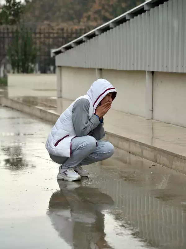 7 aydır aranan genç kızın cansız bedeni, ağaca asılı bir halde bulundu 7 aydır aranan genç kızın cansız bedeni, ağaca asılı bir halde bulundu