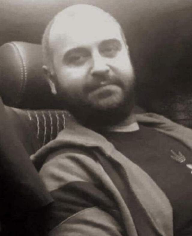 Aydınlatma direğine çarpan otomobil ters döndü! 1 ölü, 2 yaralı