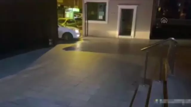 Bağcılar'daki uyuşturucu operasyonunda 2 kişi gözaltına alındı Bağcılar'daki uyuşturucu operasyonunda 2 kişi gözaltına alındı