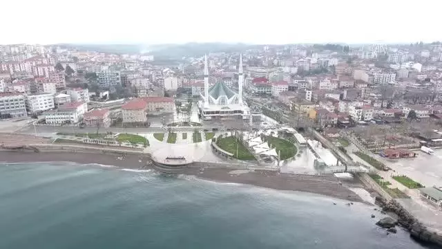 'Batı Karadeniz'in incisi' Akçakoca'da sakinlik drone ile görüntülendi 'Batı Karadeniz'in incisi' Akçakoca'da sakinlik drone ile görüntülendi
