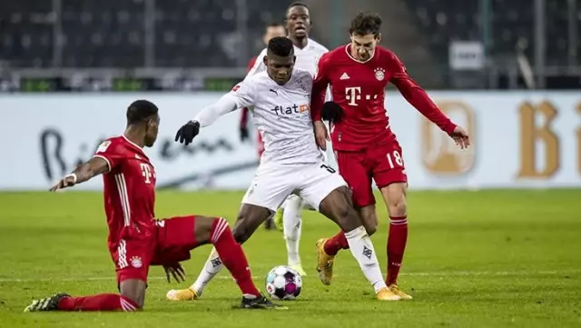 Bayern Münih 2-0 öne geçtiği maçta Mönchengladbach 3-2 mağlup oldu Bayern Münih 2-0 öne geçtiği maçta Mönchengladbach 3-2 mağlup oldu