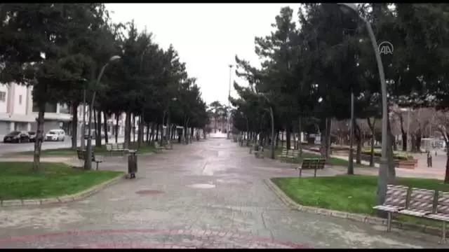 Cadde ve sokaklarda sessizlik hakim Cadde ve sokaklarda sessizlik hakim