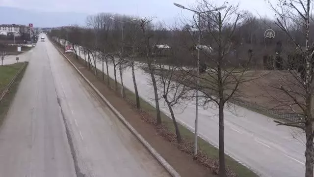 DÜZCE -Doğu Marmara ve Batı Karadeniz'de sokaklar sakin DÜZCE -Doğu Marmara ve Batı Karadeniz'de sokaklar sakin