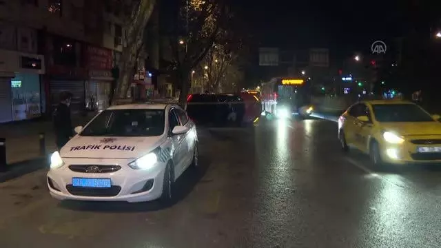 Fatih'te trafik kazası: 1 yaralı Fatih'te trafik kazası: 1 yaralı