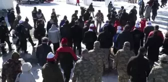 Ceyhan: Fedakar ecdat 106. yılında Sarıkamış'ta anılıyor - Sarıkamış Şehitliği'ne yürüyüş Ceyhan: Fedakar ecdat 106. yılında Sarıkamış'ta anılıyor - Sarıkamış Şehitliği'ne yürüyüş