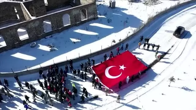Fedakar ecdat 106. yılında Sarıkamış'ta anılıyor - Sarıkamış Şehitliği'ne yürüyüş Fedakar ecdat 106. yılında Sarıkamış'ta anılıyor - Sarıkamış Şehitliği'ne yürüyüş