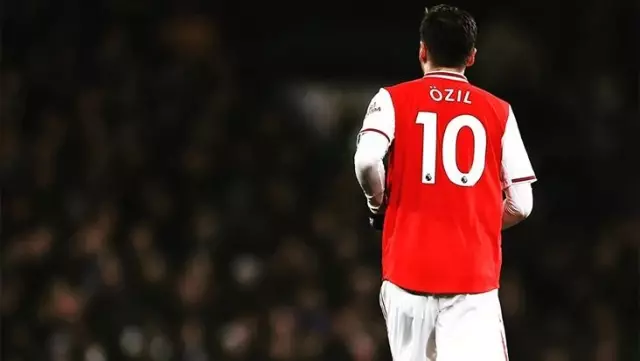 Fenerbahçe's eyes are in London! Negotiations between Mesut and Arsenal continue at full speed Fenerbahçe's eyes are in London! Negotiations between Mesut and Arsenal continue at full speed