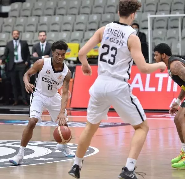 Frutti Extra Bursaspor: 69-84 Frutti Extra Bursaspor: 69-84