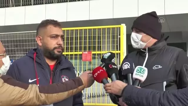 Gaziantep FK Teknik Direktörü Sumudica: 'Oyuncularıma cebimden 80 bin avro dağıttım' Gaziantep FK Teknik Direktörü Sumudica: 'Oyuncularıma cebimden 80 bin avro dağıttım'