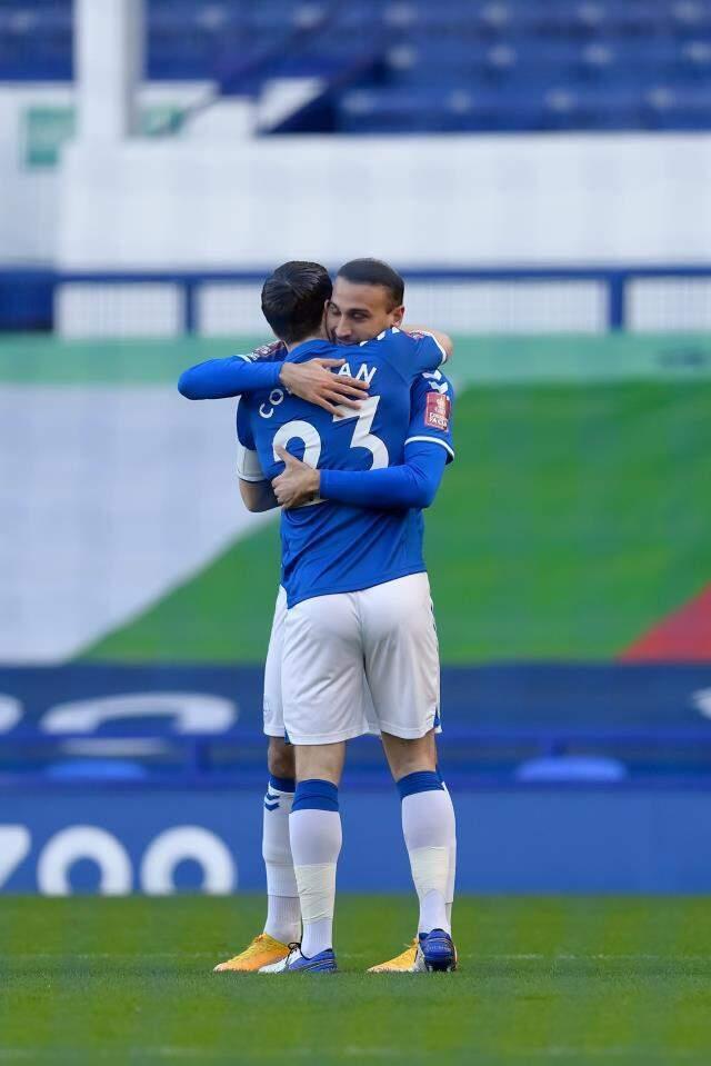 Our national football player Cenk Tosun met the goal after 357 days.