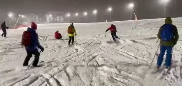 Palandöken'de 'tur ve gece kayağı' Palandöken'de 'tur ve gece kayağı'