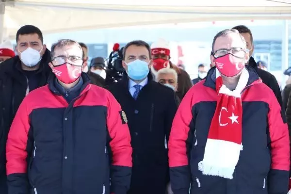 Son dakika haberi! Sarıkamış şehitleri için eksi 14 derecede, koronavirüs tedbirli anma Son dakika haberi! Sarıkamış şehitleri için eksi 14 derecede, koronavirüs tedbirli anma