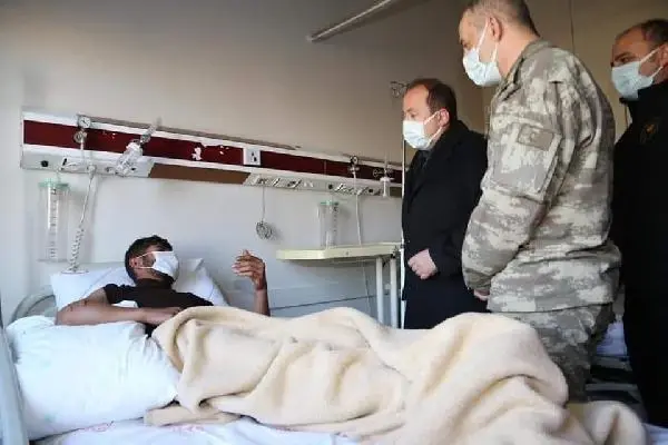 Şırnak'ta kömür ocağında göçük; 2 işçi yaralı, 1 işçi kurtarılmaya çalışılıyor (3) Şırnak'ta kömür ocağında göçük; 2 işçi yaralı, 1 işçi kurtarılmaya çalışılıyor (3)