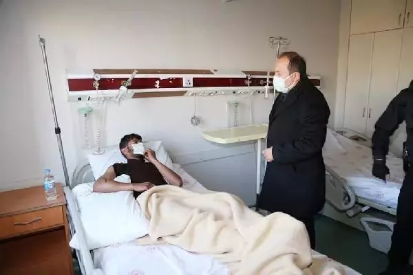 Şırnak'ta kömür ocağında göçük; 2 işçi yaralı, 1 işçi kurtarılmaya çalışılıyor (3) Şırnak'ta kömür ocağında göçük; 2 işçi yaralı, 1 işçi kurtarılmaya çalışılıyor (3)