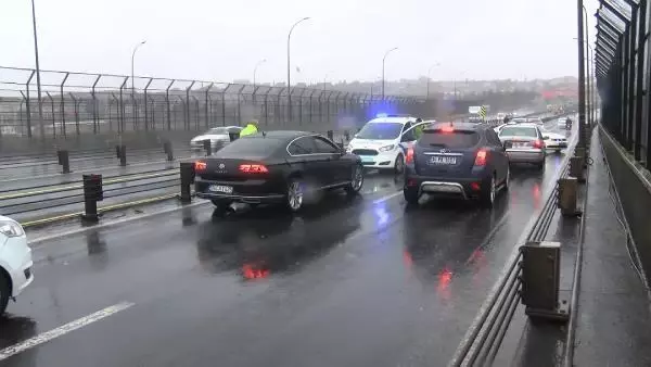 Üsküdar'da polisten kaçan şüpheliler Haliç Köprüsü'nde yakalandı