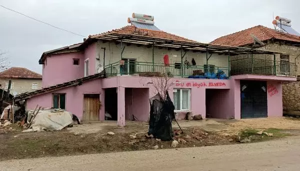 Yaşlı kadın, evinde dehşeti yaşadı (2) Yaşlı kadın, evinde dehşeti yaşadı (2)