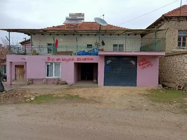 Yaşlı kadın, evinde dehşeti yaşadı (2) Yaşlı kadın, evinde dehşeti yaşadı (2)