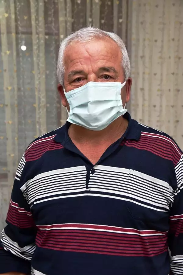 Birkaç bilezik için yaşlı kadını kendi evinde darbettiler Birkaç bilezik için yaşlı kadını kendi evinde darbettiler