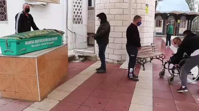 Son dakika haberleri... Denizli'de öldürülen üniversite öğrencisi genç kızın cenazesi toprağa verildi Son dakika haberleri... Denizli'de öldürülen üniversite öğrencisi genç kızın cenazesi toprağa verildi