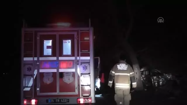 Elektrik direğine çarpan otomobilin sürücüsü hayatını kaybetti Elektrik direğine çarpan otomobilin sürücüsü hayatını kaybetti