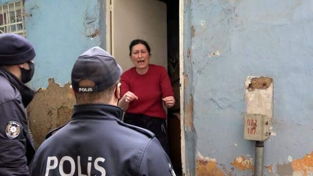 Geçen yıl mahalleyi havaya uçurmak isteyen kadın mahalleyi birbirine kattı! Polislere çaydanlıkla direndi