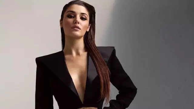 Guzel Oyuncu Hande Ercel Yeni Reklam Filminden Servet Kazanacak Haberler Magazin Haberler Com