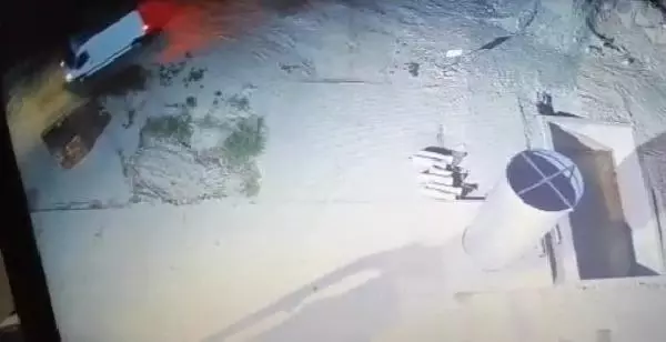Kaymakamlıkta güvenlik görevlisi ile 4 arkadaşı kablo hırsızlığından tutuklandı Kaymakamlıkta güvenlik görevlisi ile 4 arkadaşı kablo hırsızlığından tutuklandı
